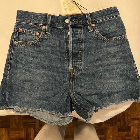 Levi’s Ribcage shorts - Picture 5 of 5